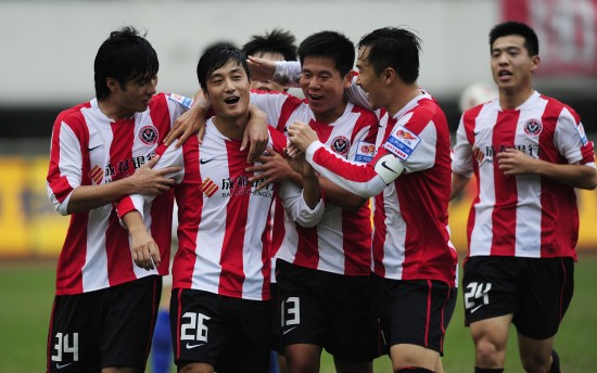 浙江绿魂球迷会：开场前将致敬弗兰克，第11分钟高唱队长之歌（浙江绿魂球迷会赛前致敬弗兰克，第11分钟齐声唱起队长之歌）