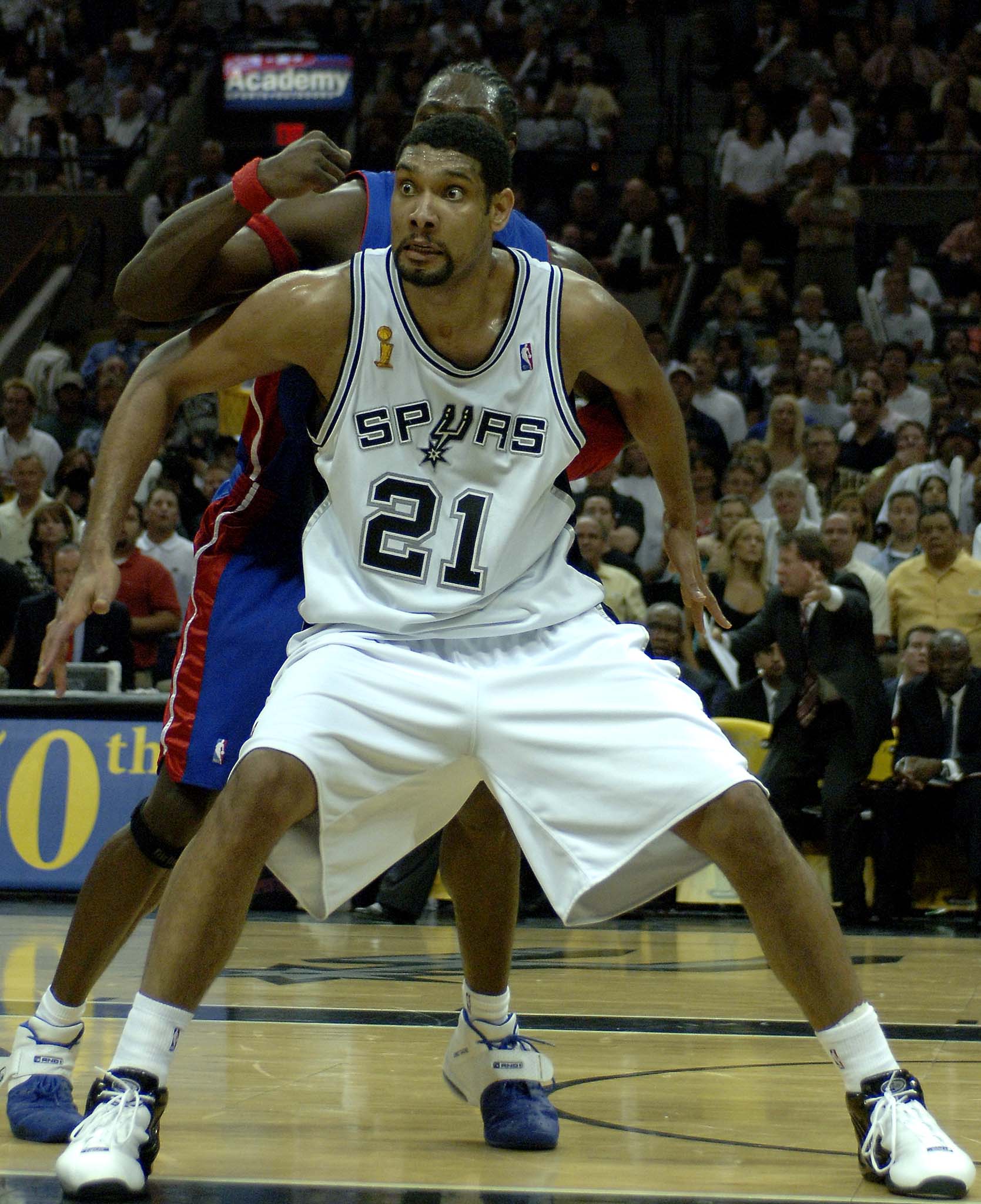 斯帕莱蒂：尤文要像真正的狮子，即便面对小老鼠也要全力以赴（斯帕莱蒂：尤文要有狮子气魄，面对弱队也要全力以赴）