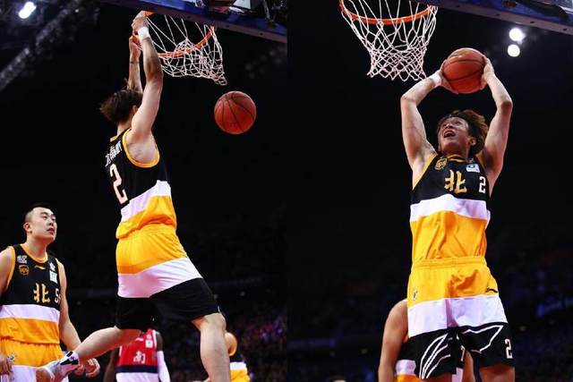 眼眶塌陷！赵鸿刚拳击生涯或终结，转型还是再战成艰难抉择（眼眶重伤，赵鸿刚拳击生涯或告终：转型抑或再战成两难选择）