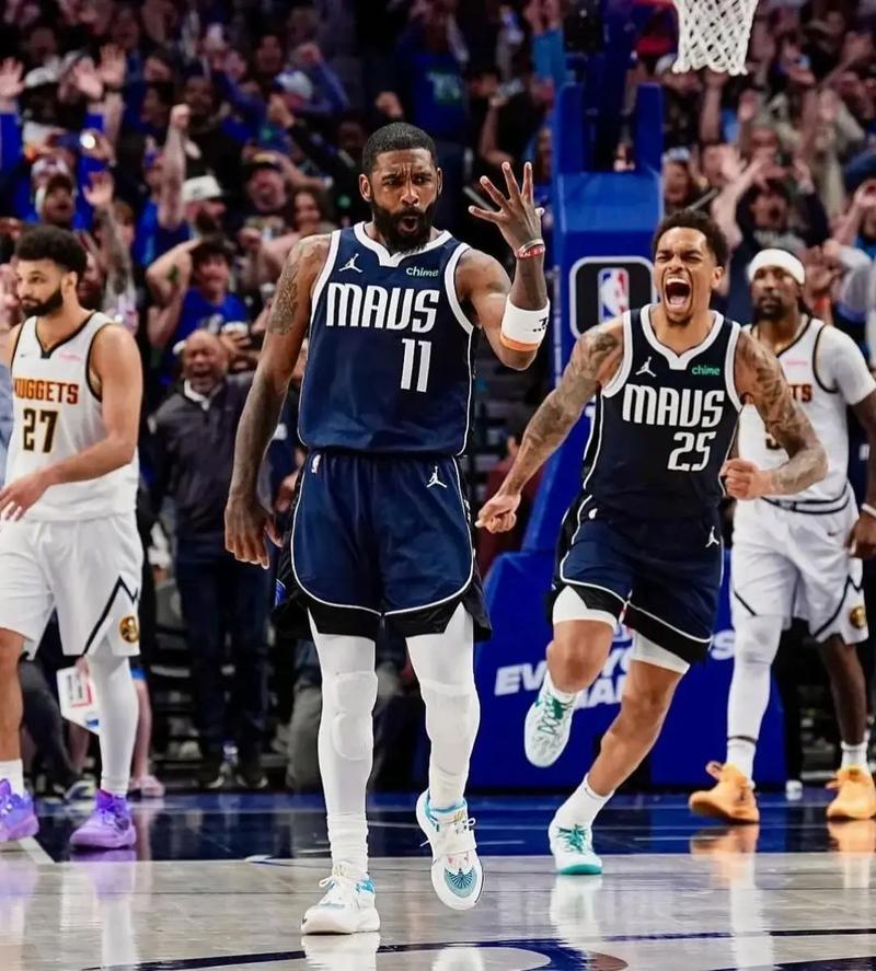 库蒂尼奥为小儿子庆祝生日，一家人身穿他效力过球队的球衣（库蒂尼奥为幼子庆生，全家穿上他昔日效力球队的球衣）