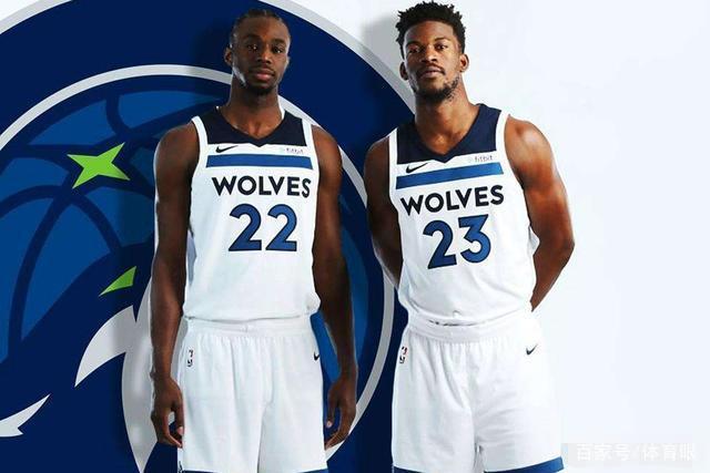 意媒：库普梅纳斯转型中卫表现亮眼，尤文中场补强成当务之急（意媒：库普梅纳斯客串中卫闪光，尤文中场补强迫在眉睫）