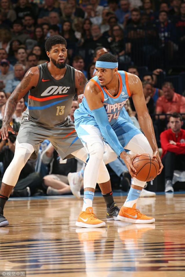 卡佩罗：卡拉菲奥里很像拉莫斯，我希望看到他在国家队踢后腰（卡佩罗称卡拉菲奥里神似拉莫斯，期待其在国家队改打后腰）